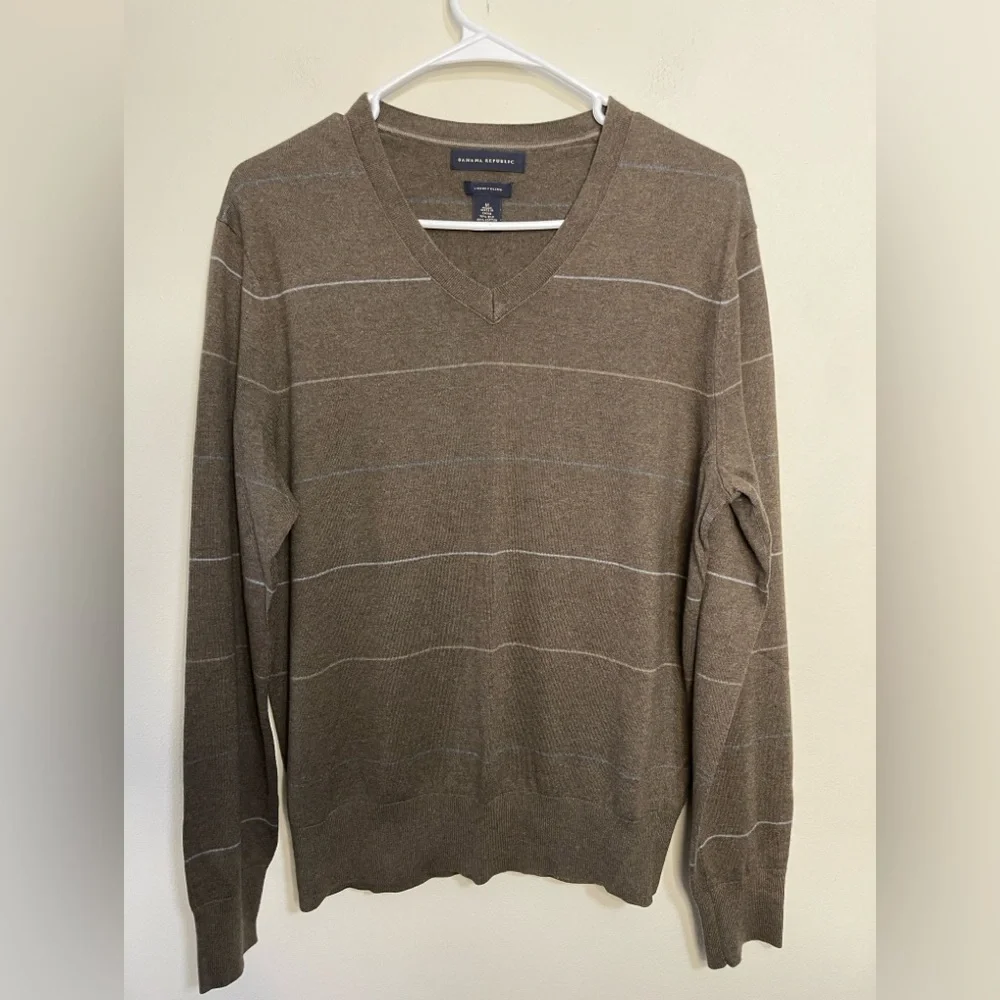 Banana Republic Men’s Silk & Cashmere Luxury Blend V- Neck Sweater Pullover Sz M